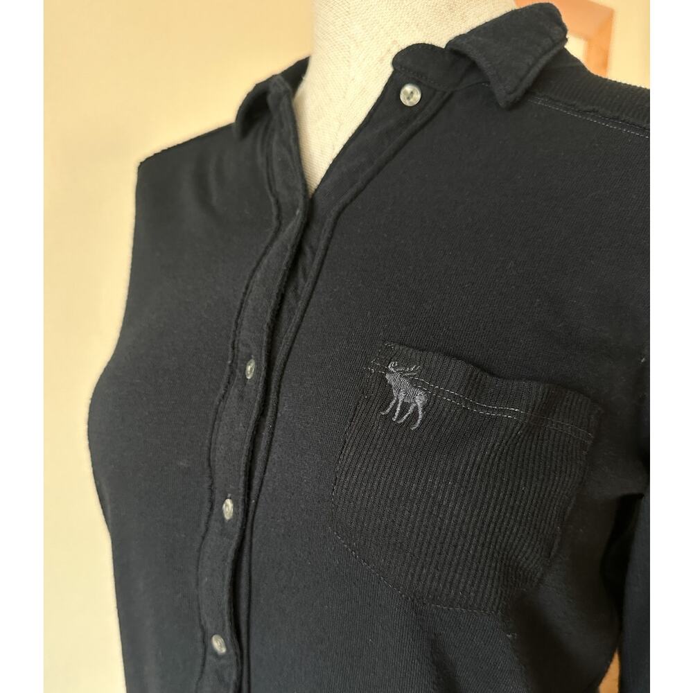 Abercrombie & Fitch Y2K Black Henley Button Top Pocket Logo Small
